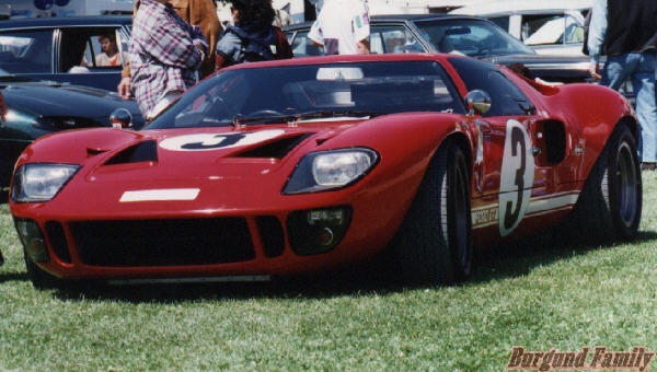 GT 40  FORD